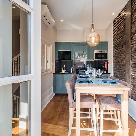 Apartament Guestready - Chic Retreat In The Heart Of Porto Zewnętrze zdjęcie