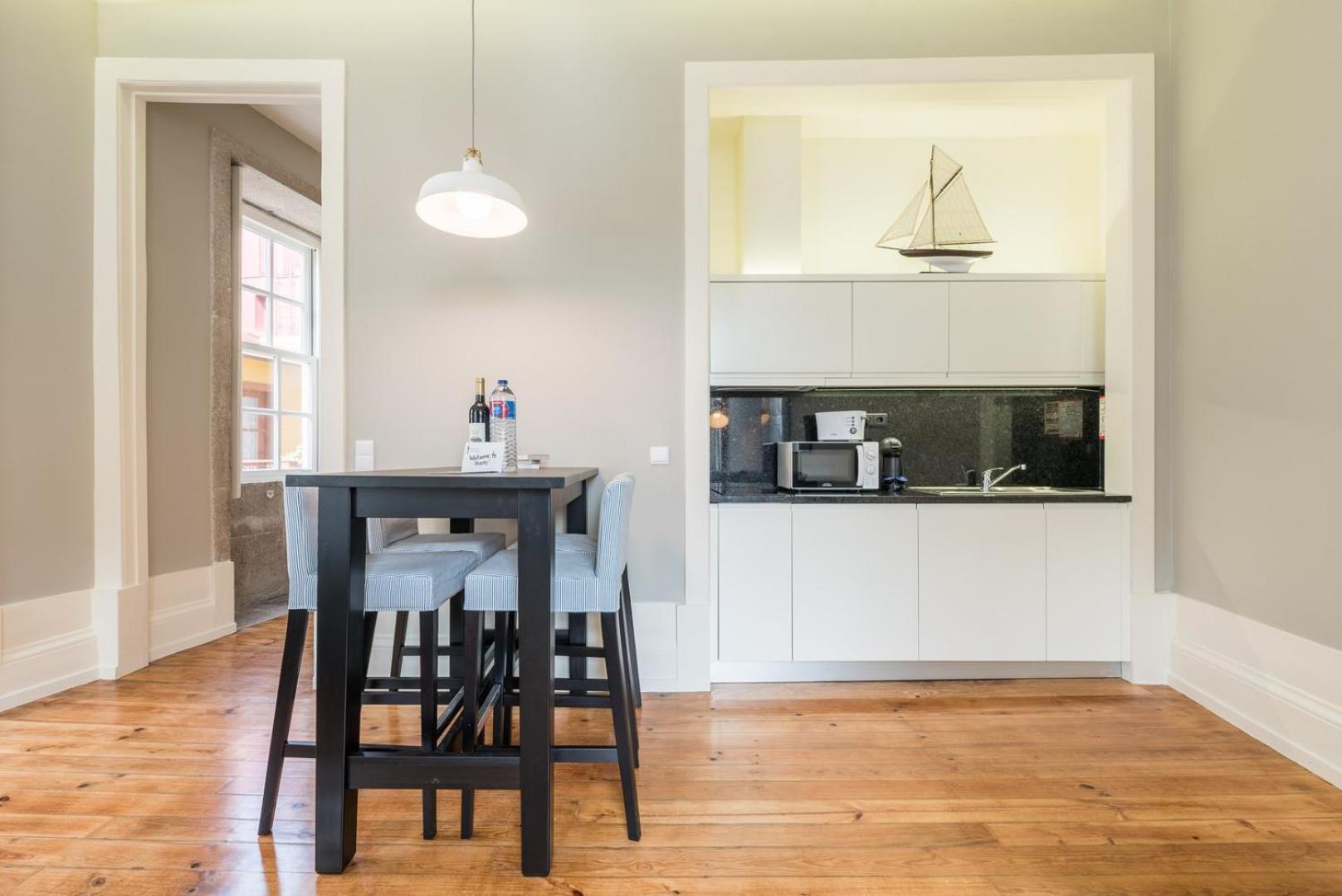 Apartament Guestready - Chic Retreat In The Heart Of Porto Zewnętrze zdjęcie