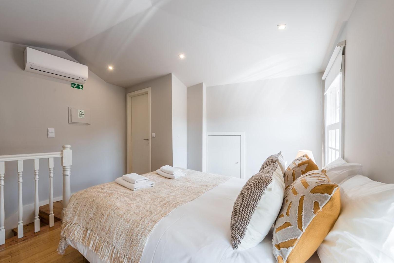 Apartament Guestready - Chic Retreat In The Heart Of Porto Zewnętrze zdjęcie